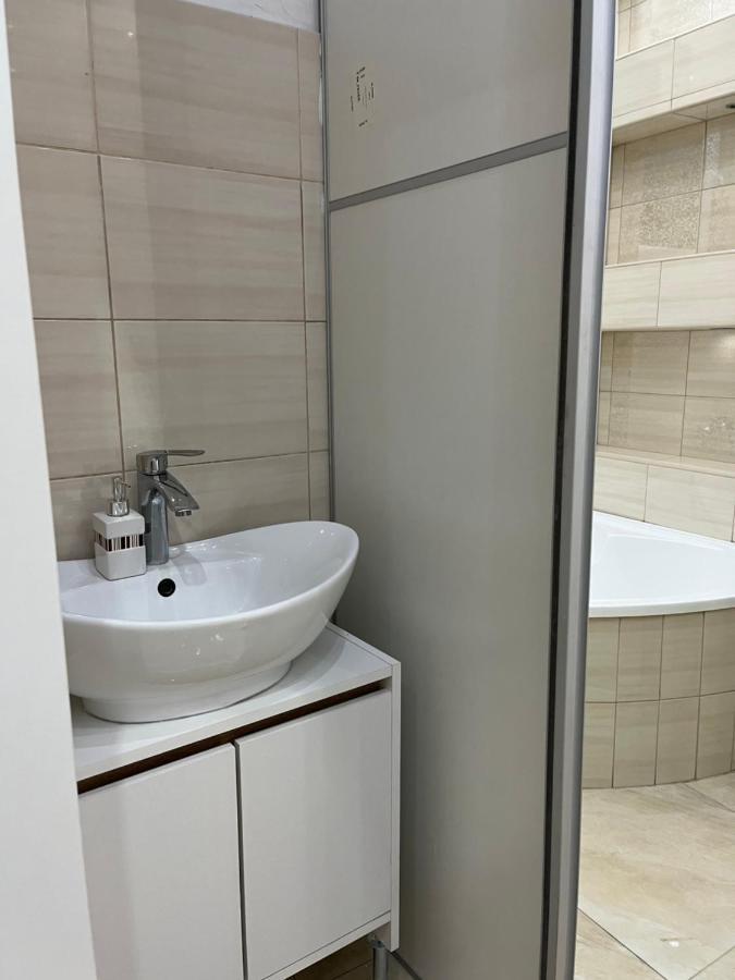 Szechenyi Apartman 미슈콜츠 외부 사진