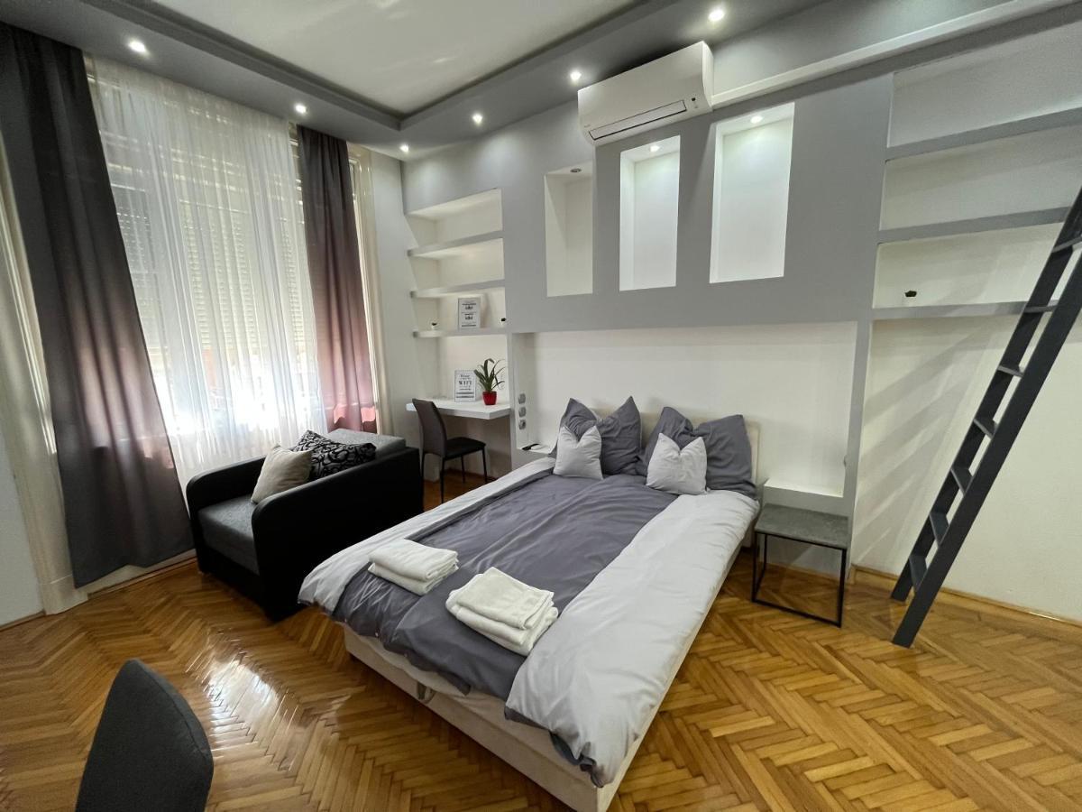 Szechenyi Apartman 미슈콜츠 외부 사진