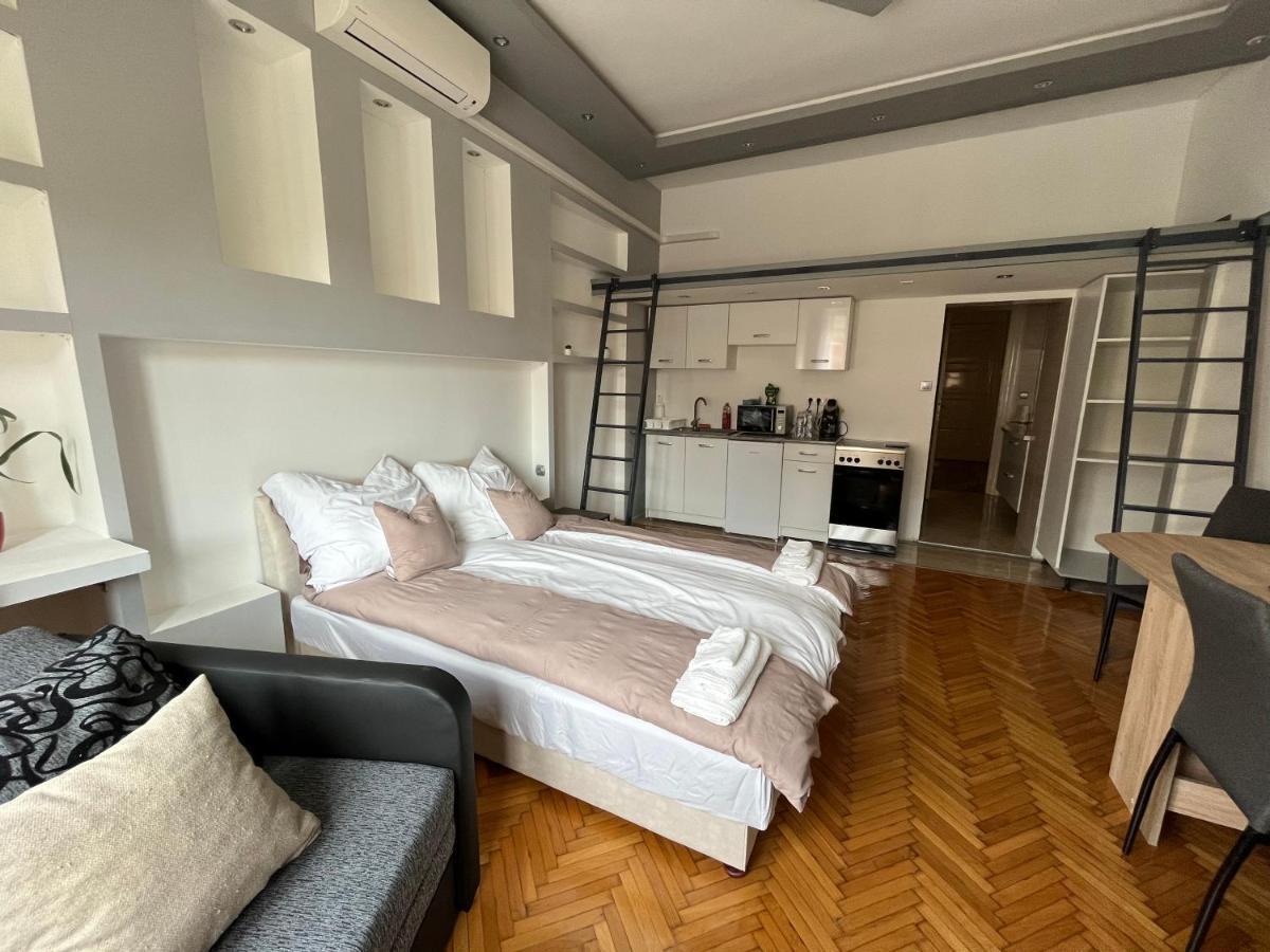 Szechenyi Apartman 미슈콜츠 외부 사진