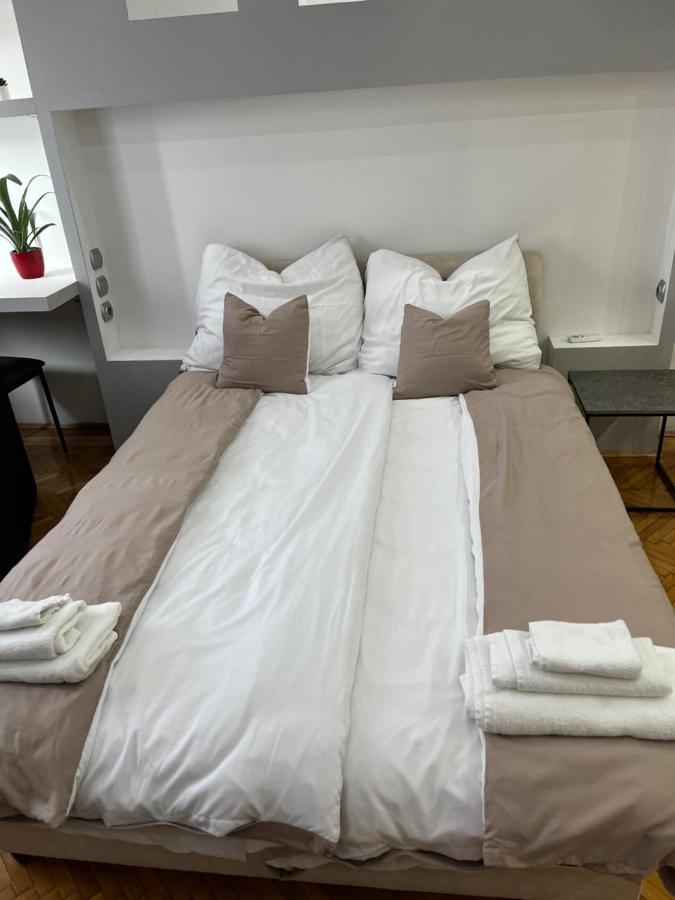 Szechenyi Apartman 미슈콜츠 외부 사진